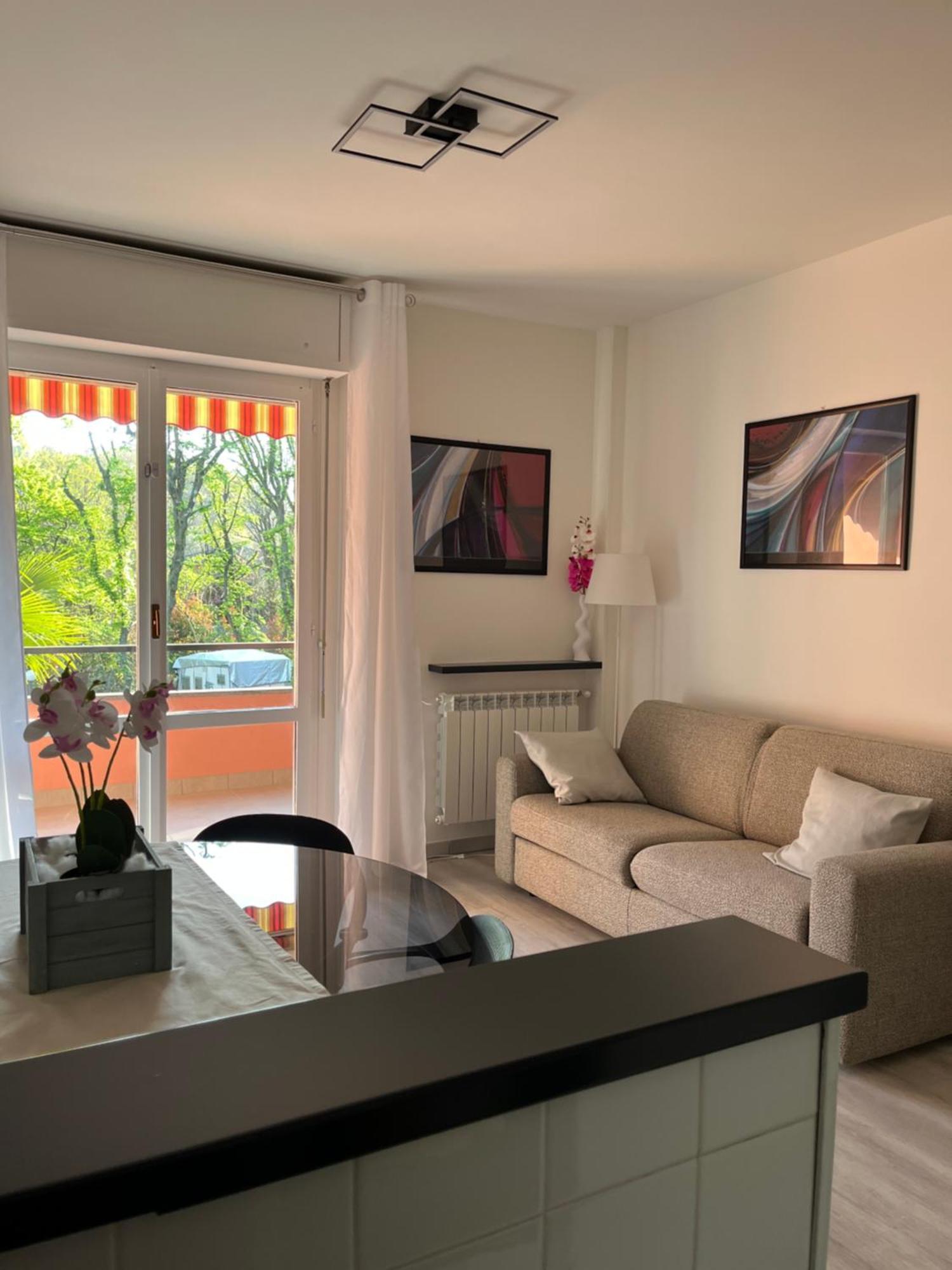 Lake & Nature Apartment Ispra Extérieur photo